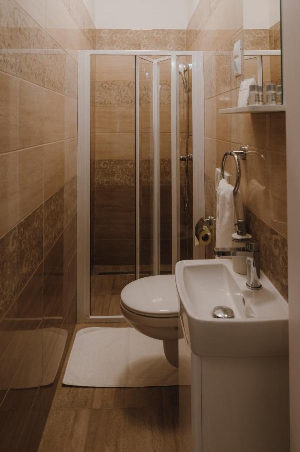 Dozsa Apartman แซแก็ด ภายนอก รูปภาพ
