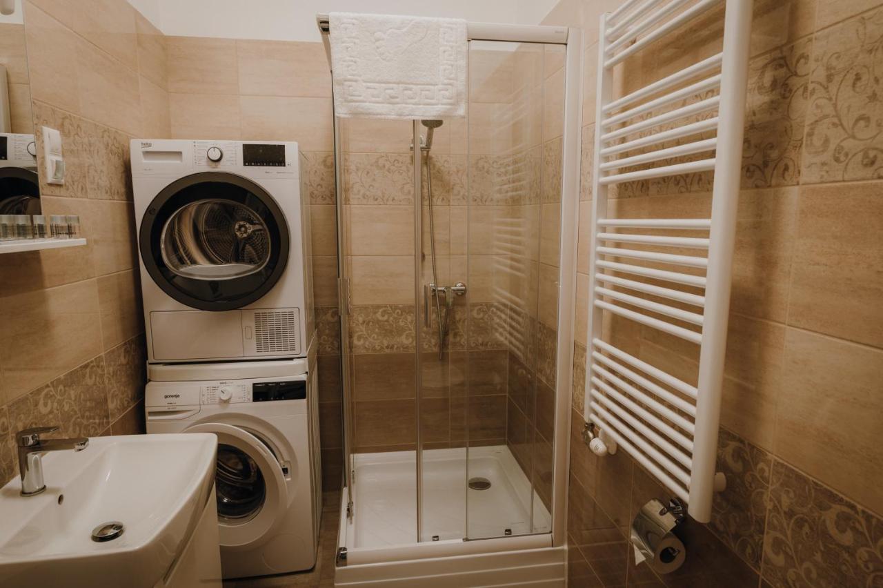 Dozsa Apartman แซแก็ด ภายนอก รูปภาพ