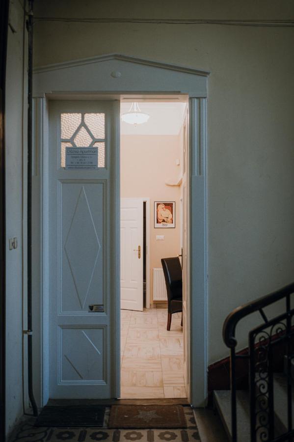 Dozsa Apartman แซแก็ด ภายนอก รูปภาพ
