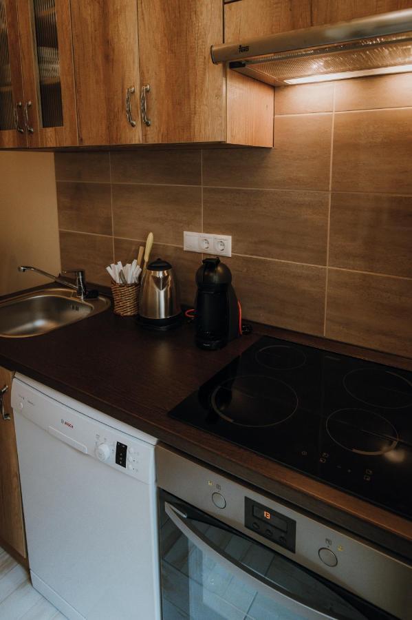 Dozsa Apartman แซแก็ด ภายนอก รูปภาพ